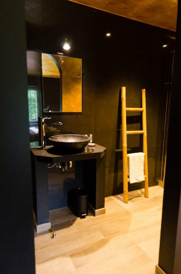 River Lodge Hotel Insolite Maredsous Kültér fotó