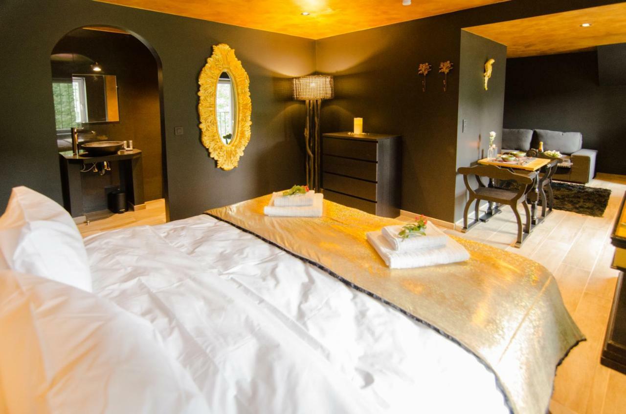 River Lodge Hotel Insolite Maredsous Kültér fotó